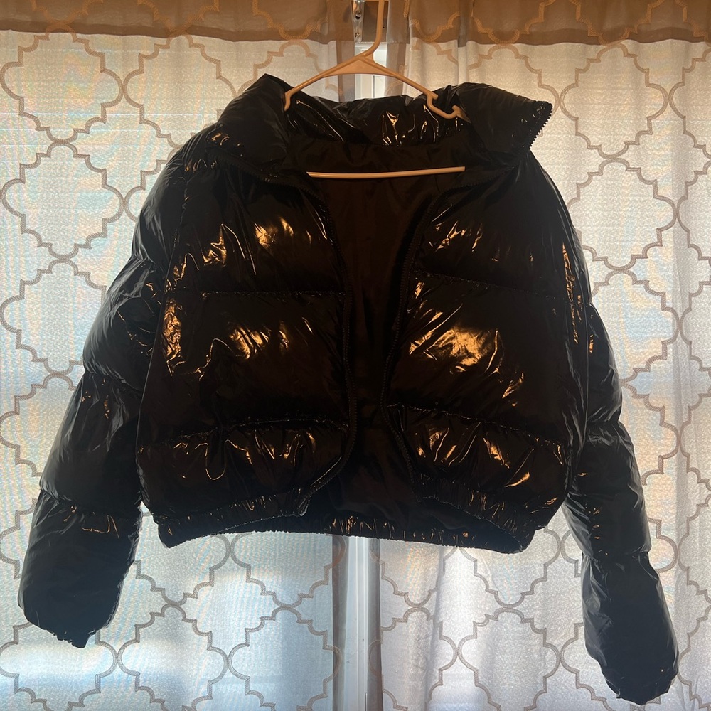 Black Cropped Puffer Coat